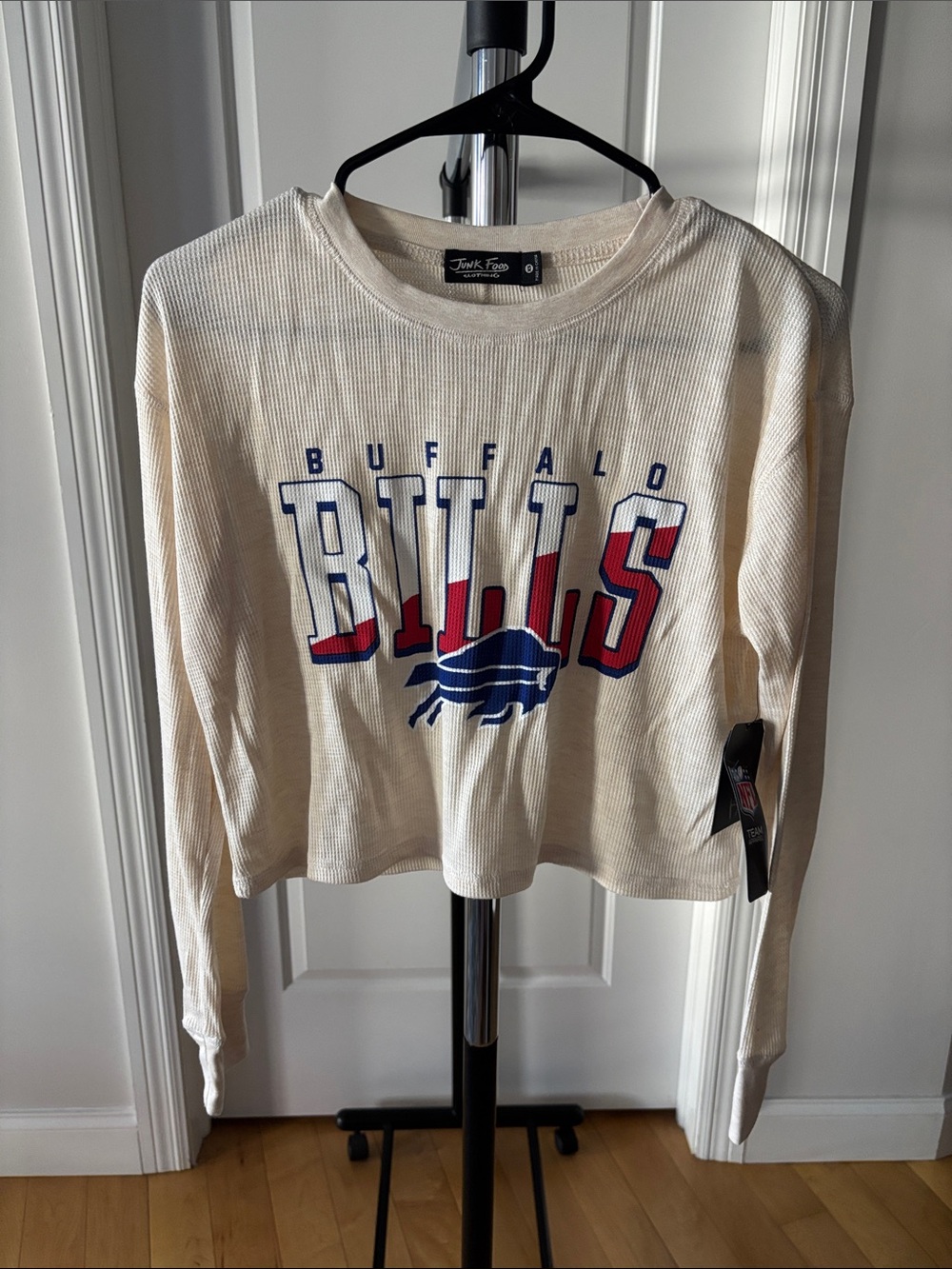 NFL Buffalo Bills Junk Food Clothing Cream Thermal Cropped Long Sleeve